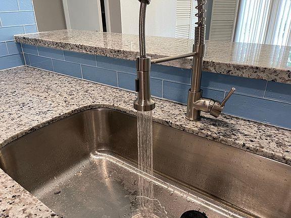 More Photos Of 7315 Housman, Houston Specialty For Sale