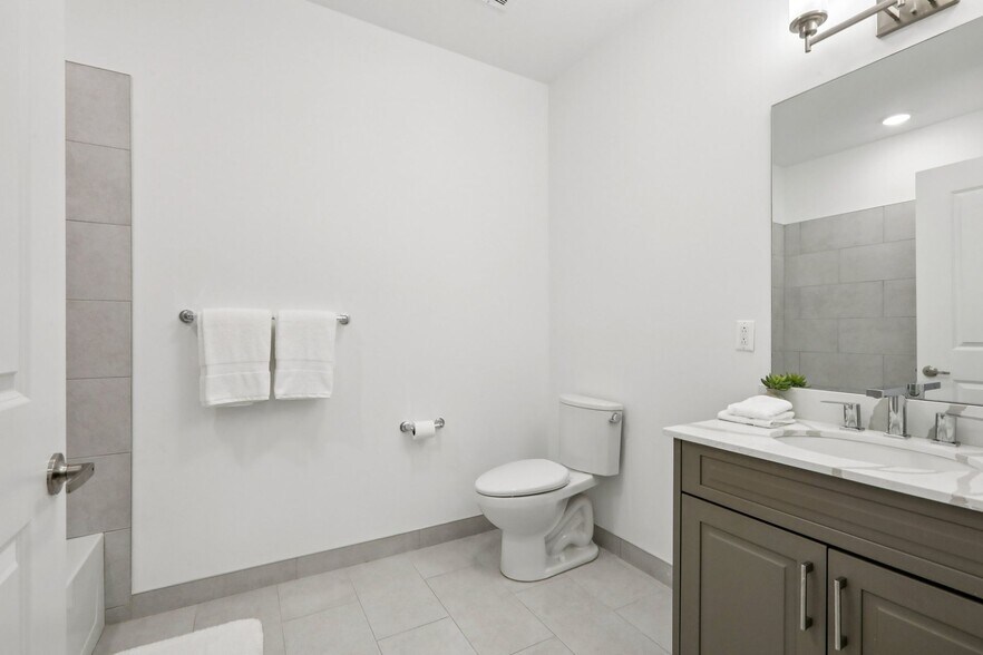 More Photos Of 110 Bergen Tpke, Little Ferry Apartments For Lease