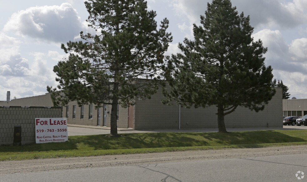More Photos Of 126 Malcolm Rd, Guelph Flex For Lease