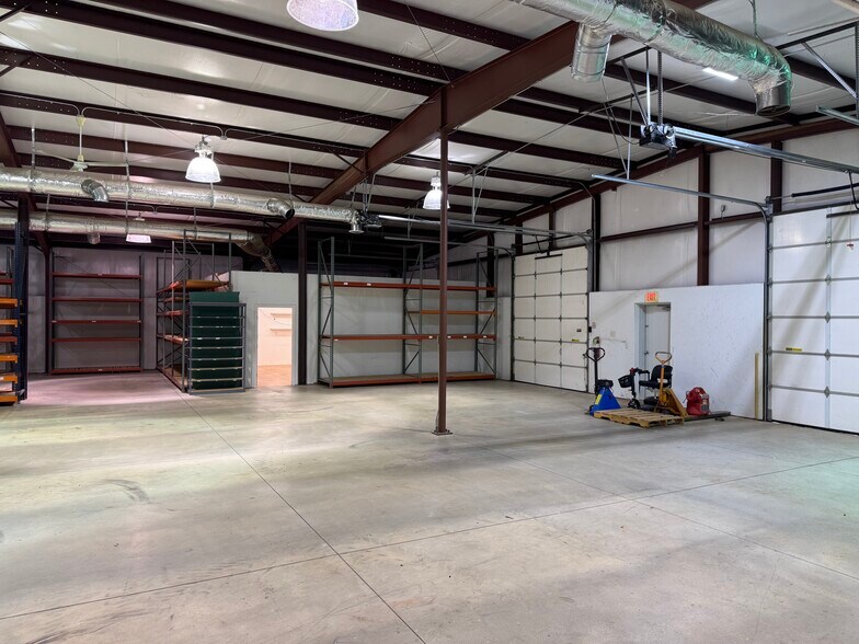 More Photos Of 5200 N Santa Fe Ave, Oklahoma City Manufacturing For Lease