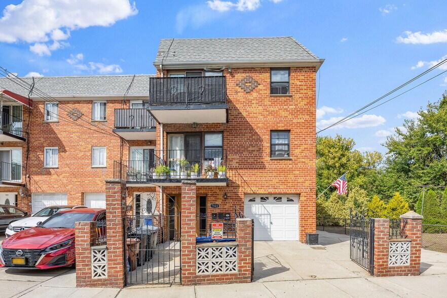 Primary Photo Of 7521 Caldwell Ave, Middle Village Multifamily For Sale