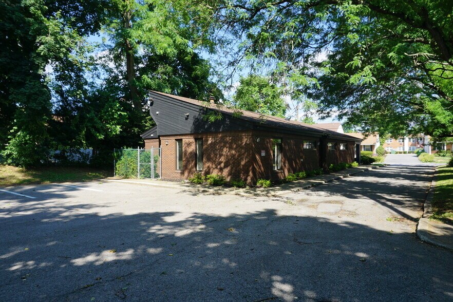 More Photos Of 149 S Grand Ave, Poughkeepsie Medical For Sale