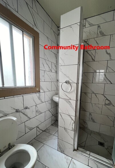 More Photos Of 717 Columbia Ave, Los Angeles Apartments For Sale