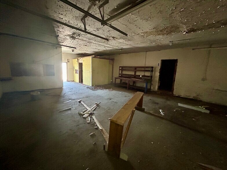 More Photos Of 5502 E Tecumseh St, Tulsa Auto Repair For Sale