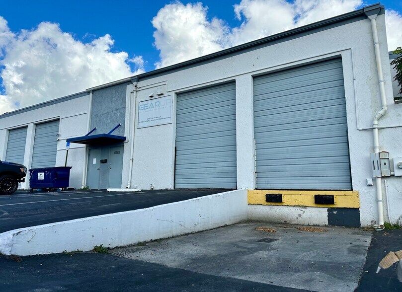 More Photos Of 6146-6188 NW 74th Ave, Miami Warehouse For Lease