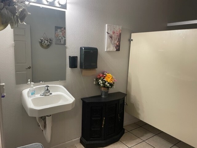 More Photos Of 805 Eagleridge Blvd, Pueblo Office For Sale