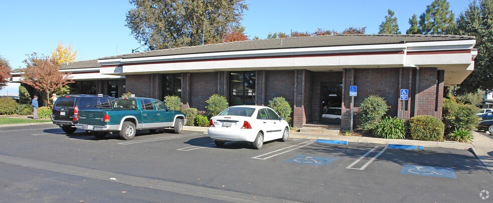 More Photos Of 1031 N Demaree Rd, Visalia Medical For Lease