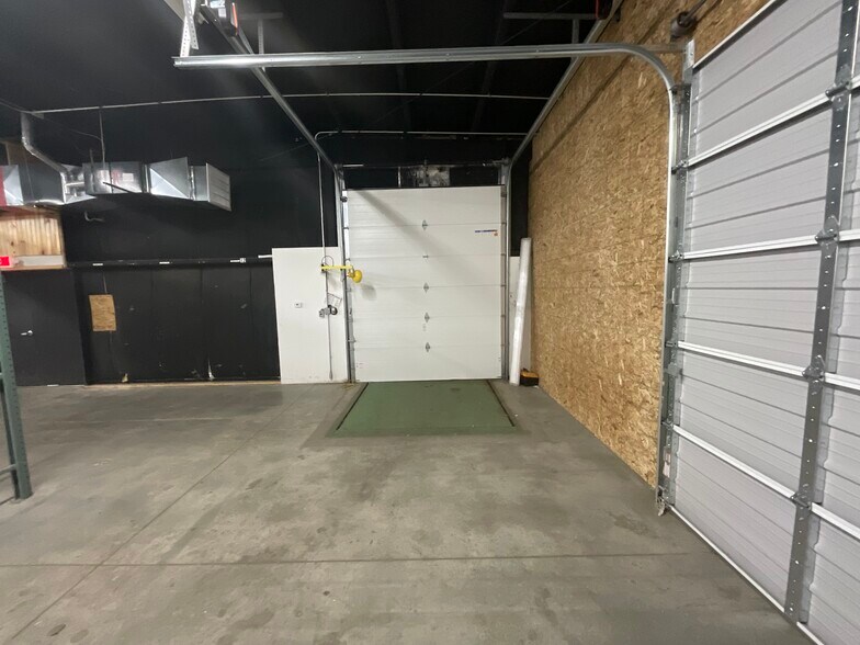 More Photos Of 1031 Appleton Rd, Menasha Industrial For Lease