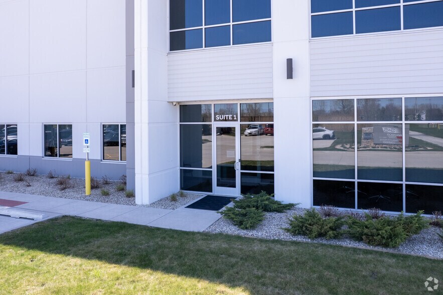 More Photos Of 9401 Georgia St, Merrillville Distribution For Lease