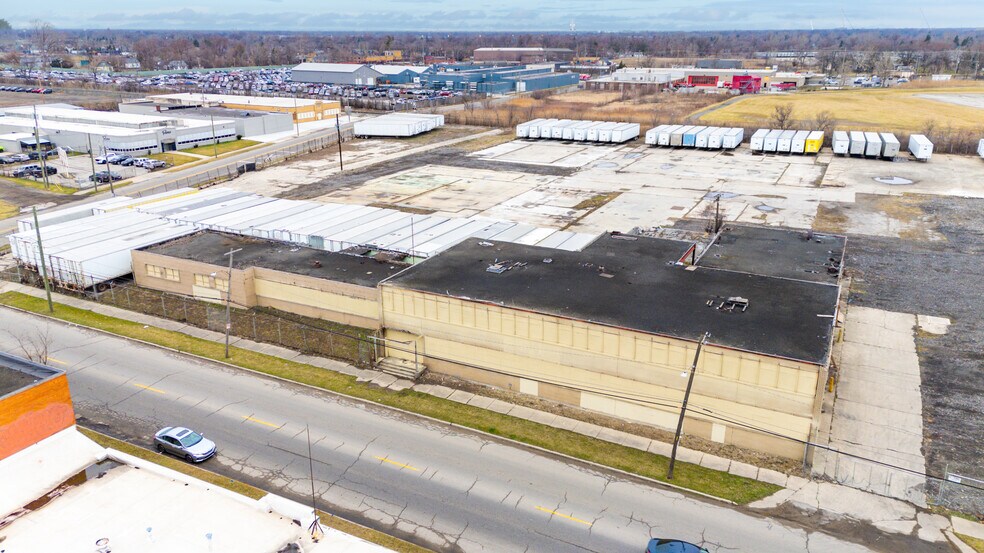 More Photos Of 8611 Grinnell St, Detroit Land For Lease