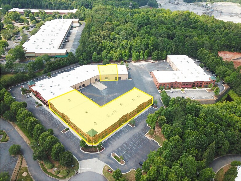 More Photos Of 3975 Lakefield Ct, Suwanee Light Manufacturing For Lease