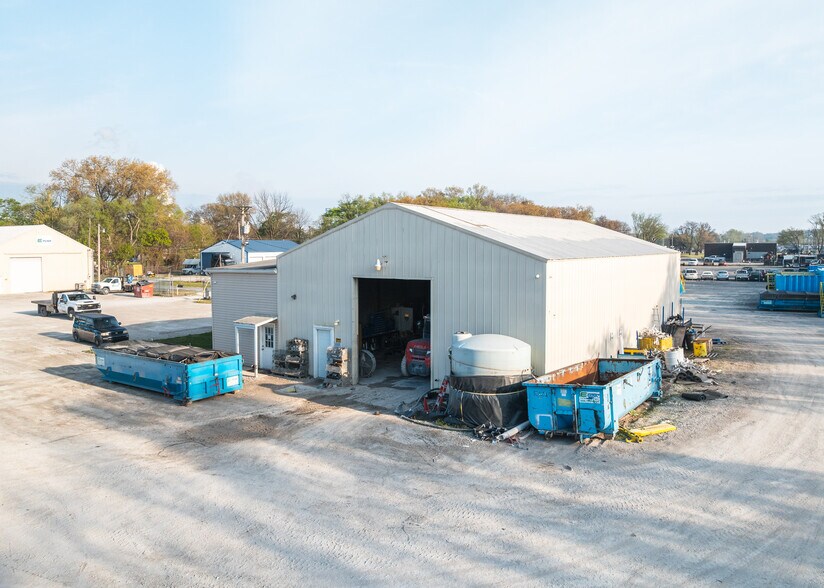 More Photos Of 300 Washington St, South Roxana Warehouse For Sale