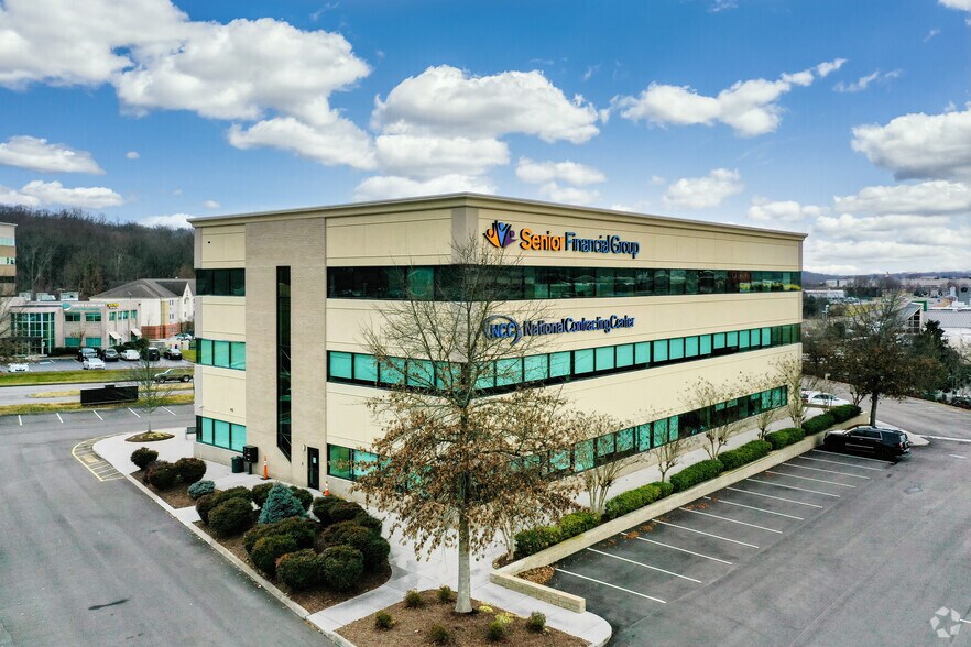 More Photos Of 10201 Parkside Dr, Knoxville Office For Lease