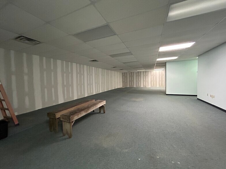 More Photos Of 2623 Park Ave, Petersburg Medical For Lease