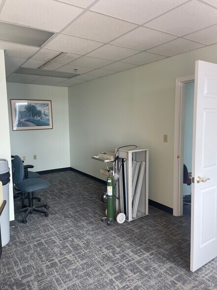 More Photos Of 255 Park Ave, Worcester Medical For Lease