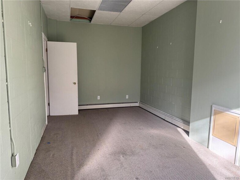 More Photos Of 6911 Erie Rd, Derby Office For Lease