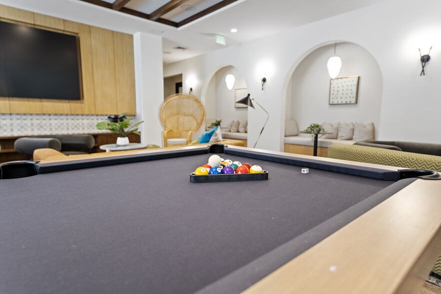 More Photos Of 2040-2060 N Scottsdale Rd, Scottsdale Apartments For Lease