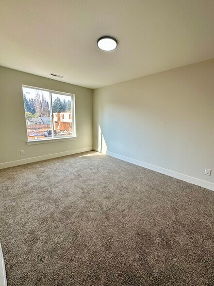 More Photos Of , Kelso Multifamily For Sale