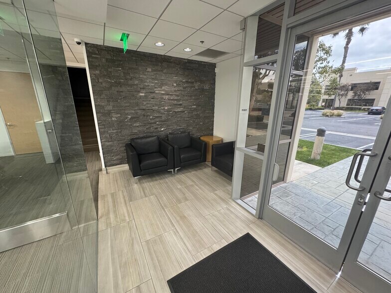 More Photos Of 59 Peters Canyon Rd, Irvine Research And Development For Sale