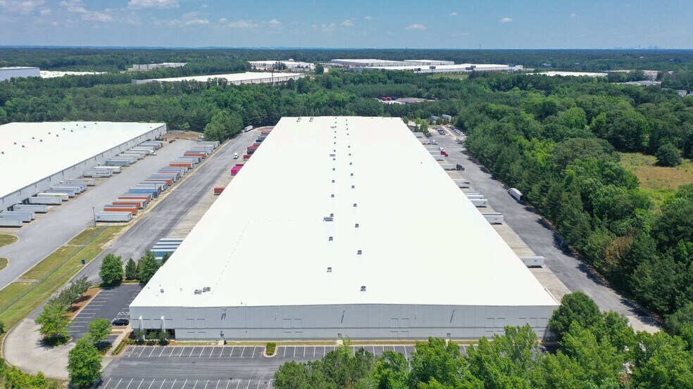 More Photos Of 1525 Oakley Industrial Blvd, Fairburn Distribution For Lease