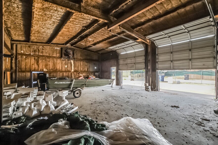 More Photos Of 7830 Highway 90, Sugar Land Industrial For Lease