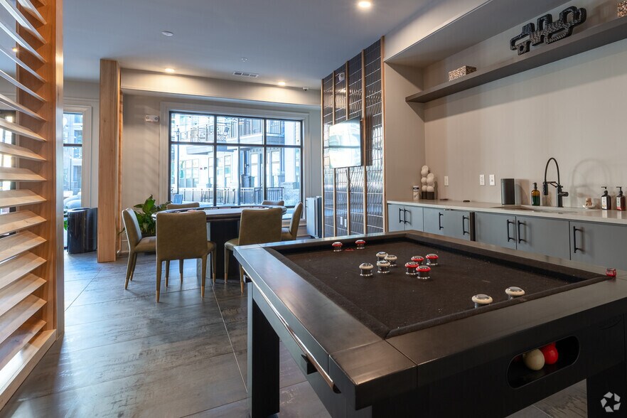 More Photos Of 146 Roberts St, Asheville Apartments For Lease