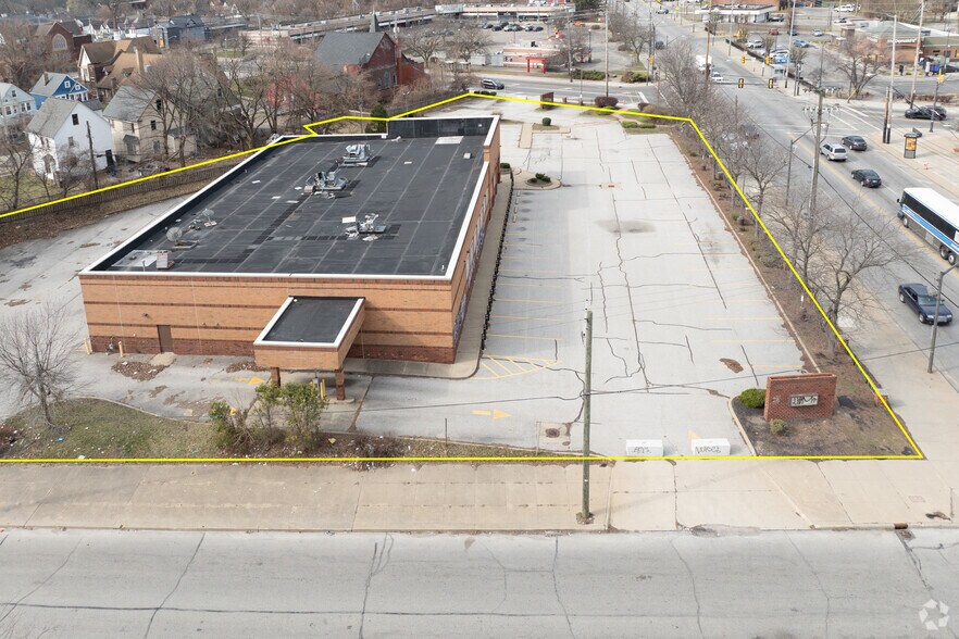 More Photos Of 10502 St Clair Ave, Cleveland Freestanding For Lease