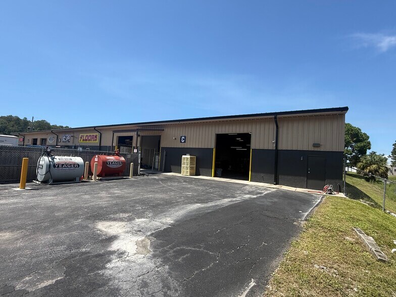 Primary Photo Of 2310 Success Dr, Odessa Warehouse For Lease