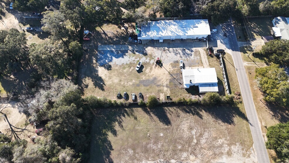 More Photos Of 2339 Truman Ave, Pensacola Service For Sale