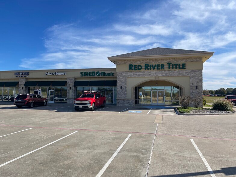 More Photos Of 3427-3445 N FM 1417, Sherman Storefront Retail Office For Lease