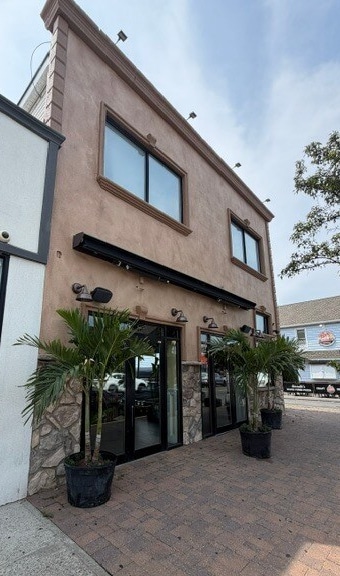 More Photos Of 906 W Beech St, Long Beach Storefront Retail Residential For Sale