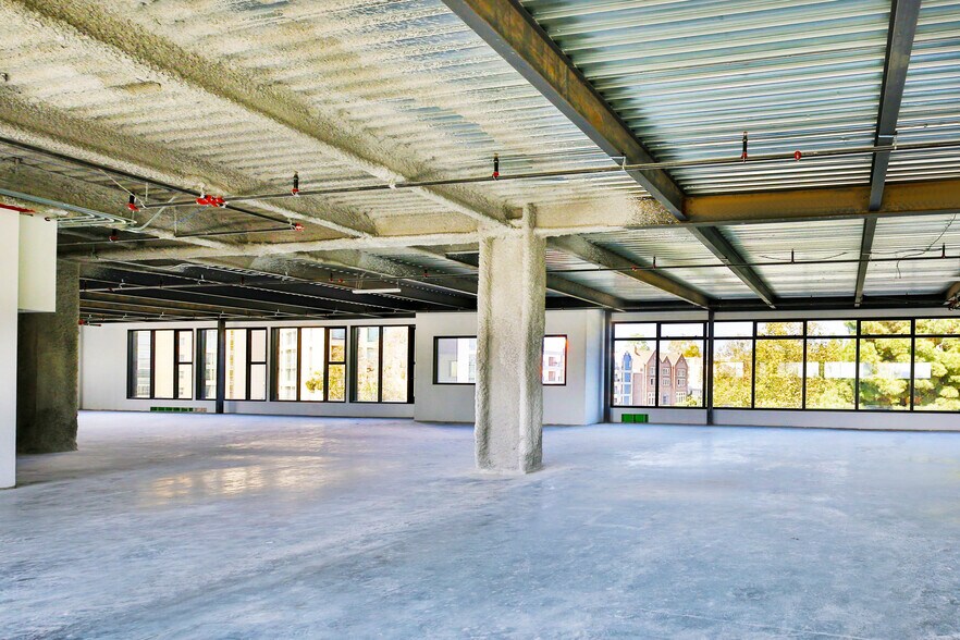 More Photos Of 900 Gayley Ave, Los Angeles Medical For Sale