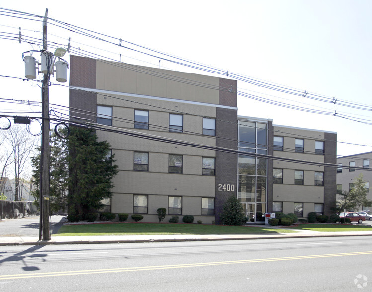 Primary Photo Of 2400 Morris Ave, Union Office For Lease