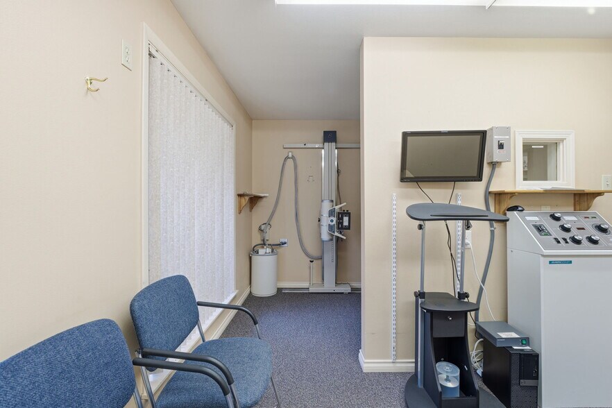 More Photos Of 3802 Tieton Dr, Yakima Office Residential For Sale