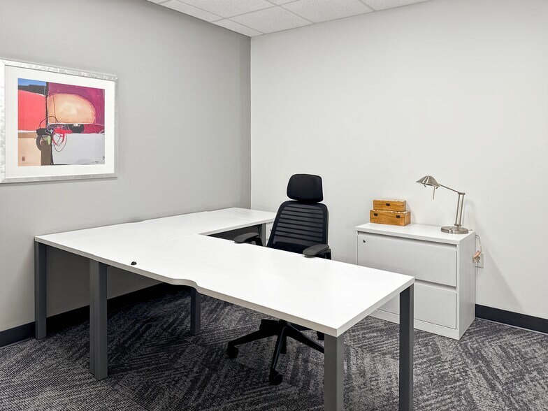 More Photos Of 201 N Illinois St, Indianapolis Coworking Space