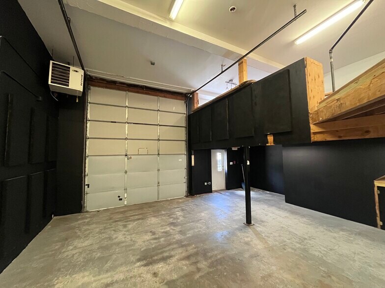 More Photos Of 25 Hayward St, Ipswich Warehouse For Lease