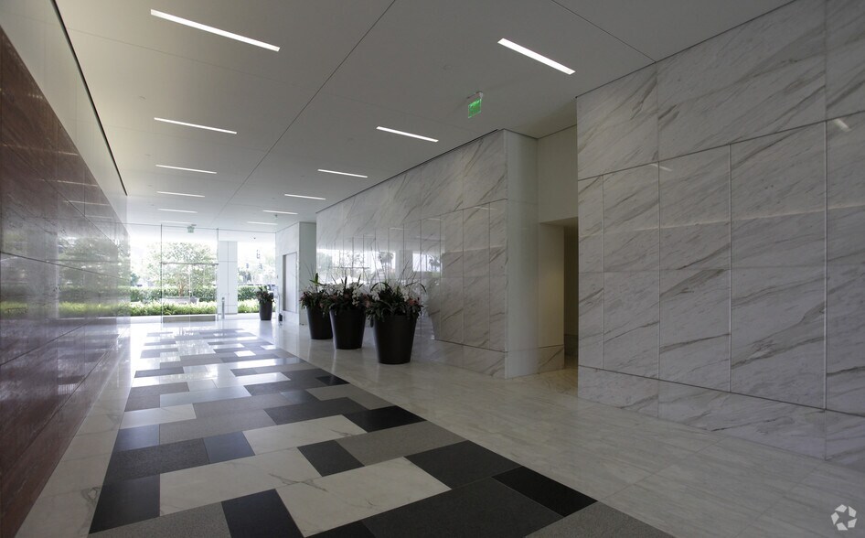 More Photos Of 2211 Michelson Dr, Irvine Office For Lease