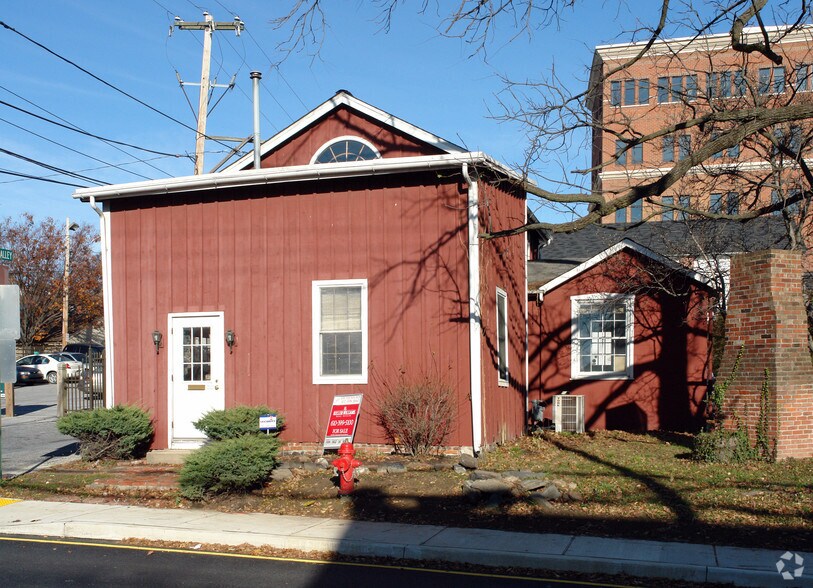 More Photos Of 111 E Cypress St, Kennett Square Office Residential For Lease