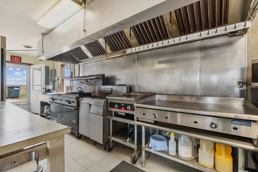 More Photos Of 28534 U.S. 18, Mc Gregor General Retail For Sale