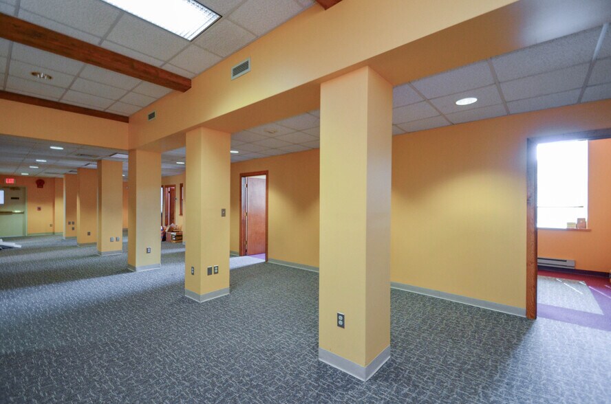 More Photos Of 22 S 2nd St, Emmaus Loft Creative Space For Lease