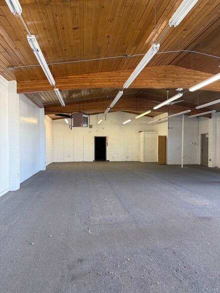 More Photos Of 2636 Willamette St, Eugene Freestanding For Sale
