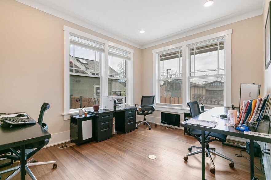 More Photos Of 1890 W Littleton Blvd, Littleton Office For Sale