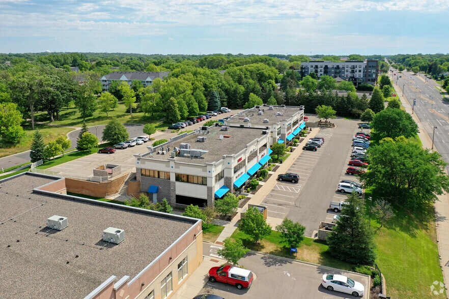 More Photos Of 7420 S 80th St, Cottage Grove Storefront Retail Office For Lease