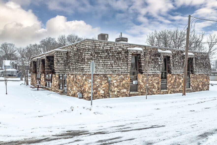 More Photos Of 505 Vistula St, Elkhart Medical For Sale