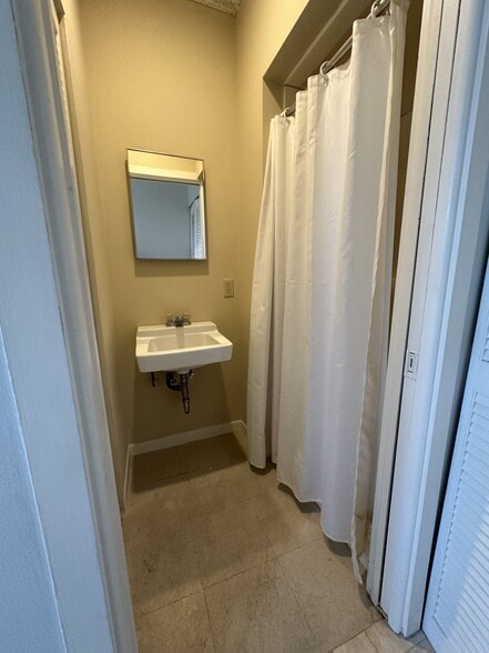 More Photos Of 2455 E Sunrise Blvd, Fort Lauderdale Loft Creative Space For Sale