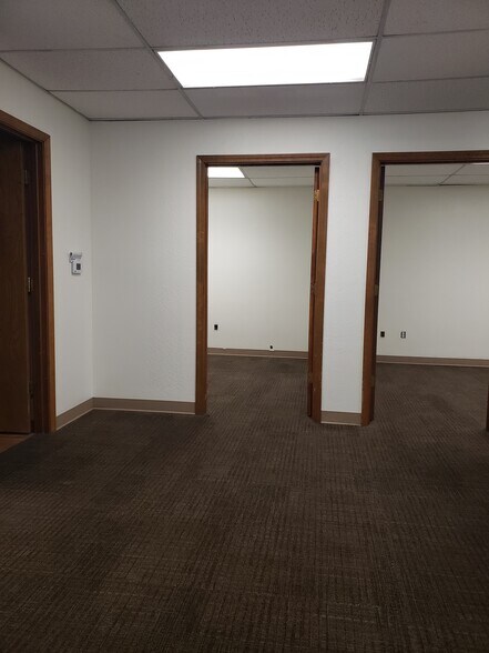 More Photos Of 8035 Madison Ave, Citrus Heights Office For Lease