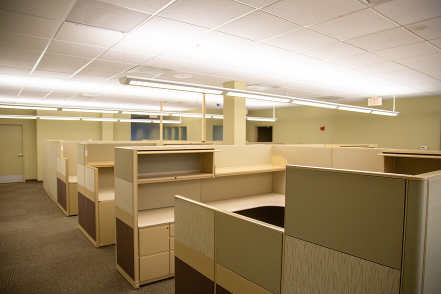 More Photos Of 7471 Pan American Fwy NE, Albuquerque Office For Lease
