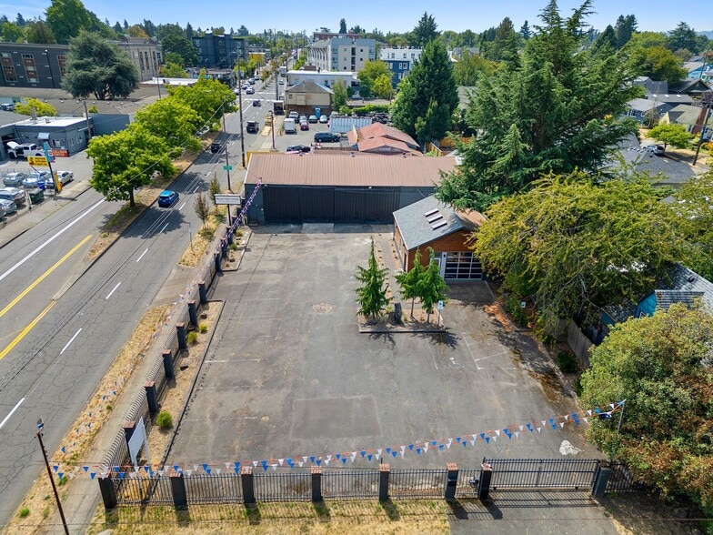 Primary Photo Of 6931 NE Martin Luther King Jr Blvd, Portland Auto Repair For Sale