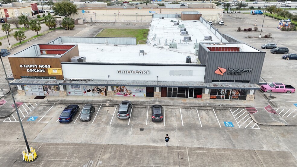 More Photos Of 9404 W Sam Houston Pky S, Houston Storefront Retail Office For Sale