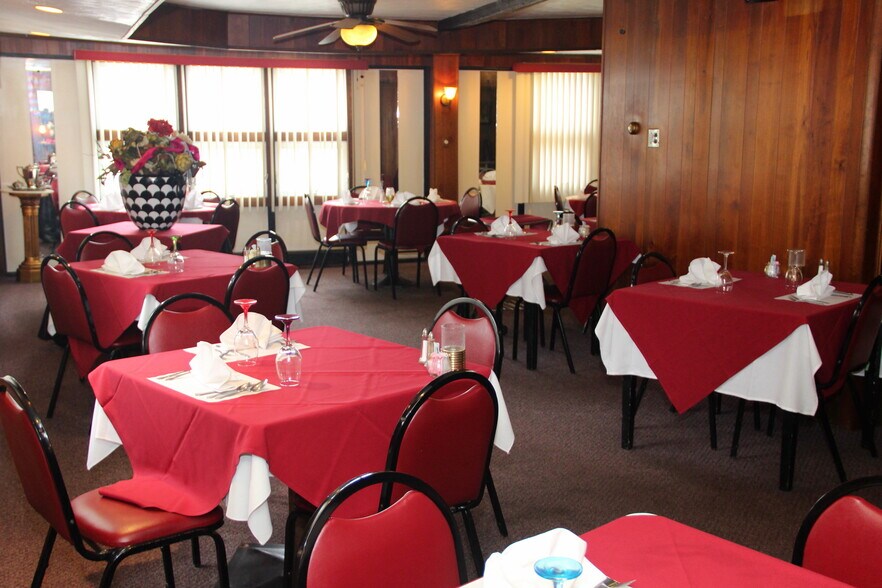 More Photos Of 2311 PA-247, Clifford Township Restaurant For Sale
